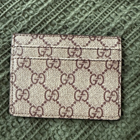 Not Real Designer Cardholder - Picture 3 of 4